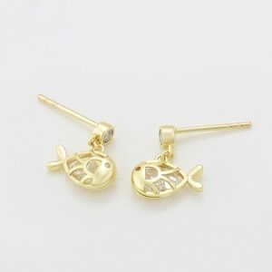 Fish Stud Earrings Moving CZ Stone Luxury Jewelry